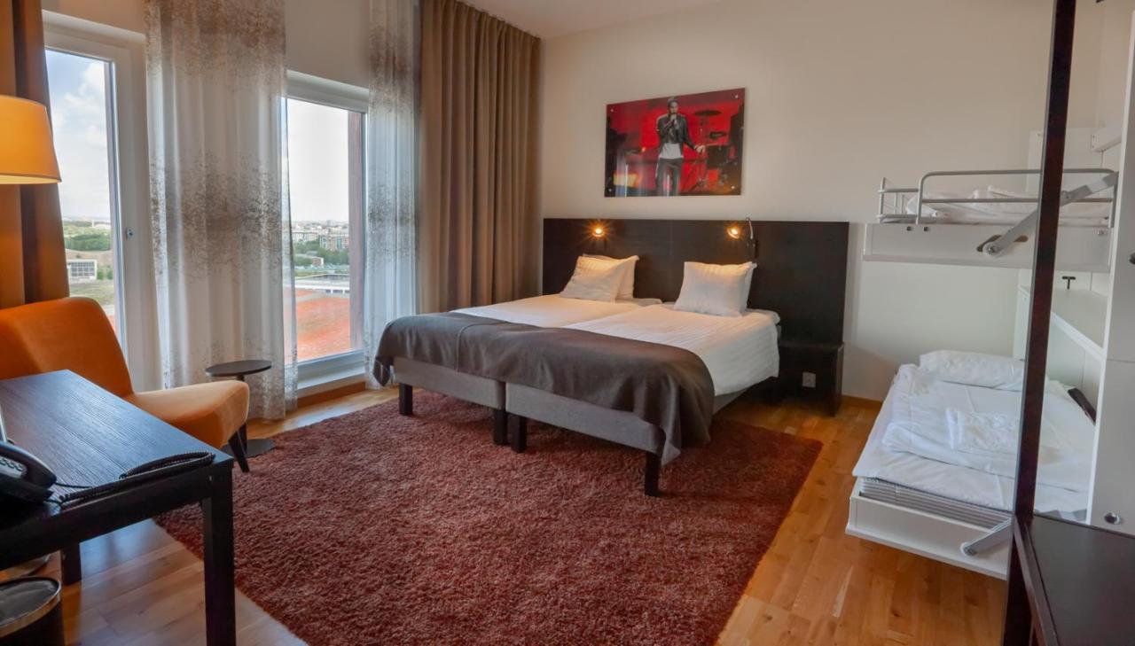 Hotel Western Arena 4*